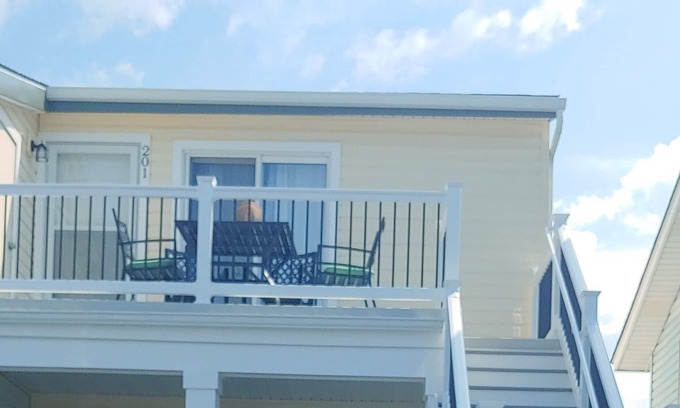 North Wildwood Condominio | Condominio 2BR / 2BA, a pie de restaurantes y malecón