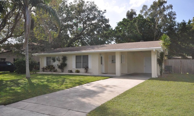 Sarasota Casa | Casa 2BR / 2BA. A minutos de la playa de siesta key