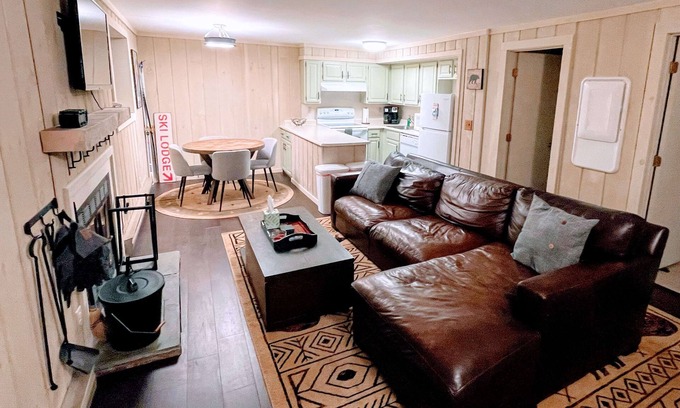 West Dover Apartamento | Green Mountain Den - MT NIEVE | SHUTTLE GRATIS | CAMINO DE ESQUÍ