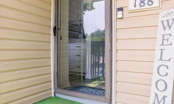 Winston - Salem Condominio | 2BR-2BA Near Downtown, WFU & Hospital! 50% off 30+days