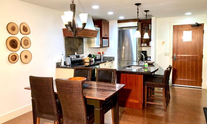 Canmore Apartamento | 2BR 2Bath Mountain Condo Resort