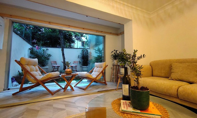 Harbiye Apartamento | 2BR/2Bath with Garden - Between Şişli & Taksim