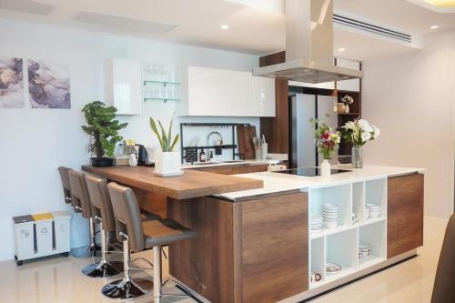 Phuket Apartamento | 2BR 4Beds Luxury Condo Pool & Fitness