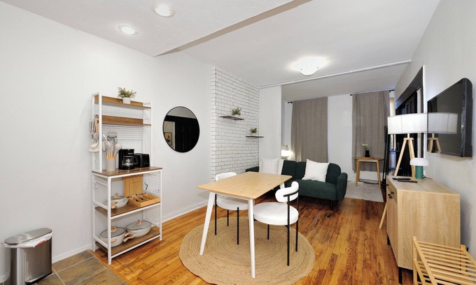 Garment District Apartamento | 1BR Apartment Near Times Square!
