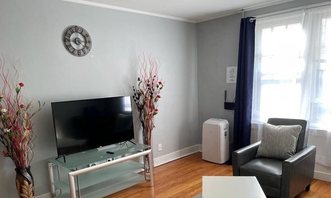 Albany Apartamento | 2BR Apt Near St. Peter's Hospital