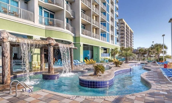 Ash Condominio | 2br Boulevard Condo Ocean & Waterpark Fun!