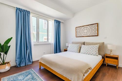 Penha de Franca Apartamento | 2BR Cardiff Apartment with Balcony