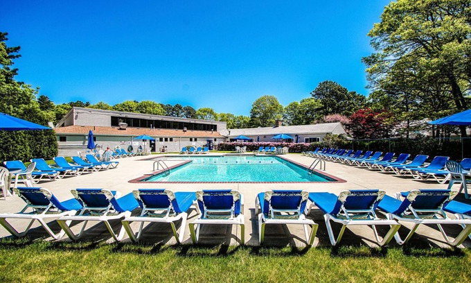 Mashpee Condominio | 2BR Condo in Cape Cod w/ Patio & Laundry