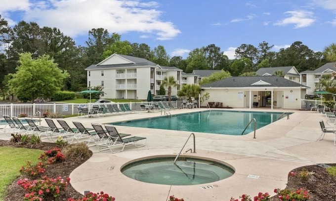 Carolina Forest Apartamento | 2Br Condo @ River Oaks