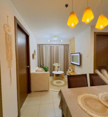 Pembo Apartamento | 2BR condo unit near BGC