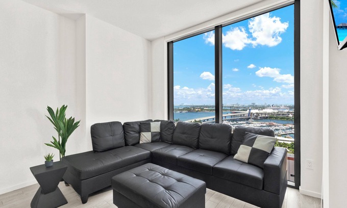 Downtown Miami Apartamento | 2BR Condo with Ocean Views, Near Cruise Port, Arena & Bayfront Park
