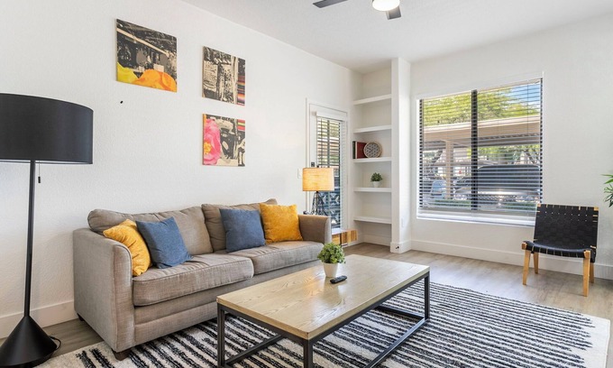 Kierland Apartamento | 2BR CozySuites at Kierland Commons with pool #03