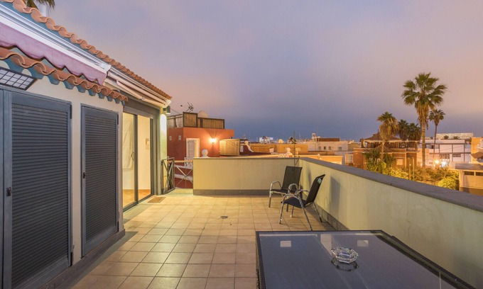 Las Palmas de Gran Canaria Chalet De Esquí | 2BR Penthouse with Terrace and City views