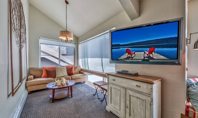 Kirkwood Condominio | 2br+ Loft Centrally Located Kirkwood Great Value 2 Bedroom Condo by RedAwning