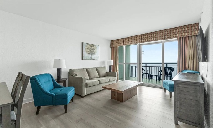 Downtown Myrtle Beach Condominio | 2BR Oceanfront, 16th Floor, Bay View Resort, Pools, Downtown Myrtle Beach