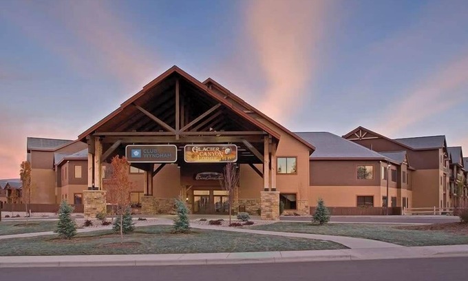 Lake Delton Condominio | 2br Presidential Condo Luxury Getaway!