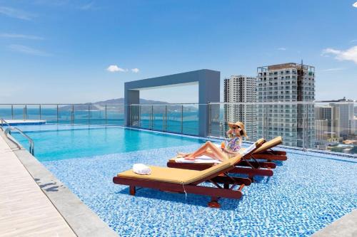 Mang Yang Apartamento | 2BR - Rooftop Pool - Dqua Apt - Cozy For Family