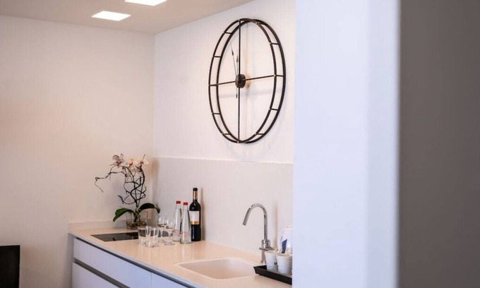 Netanya Casa | 2BR Suite steps from the beach