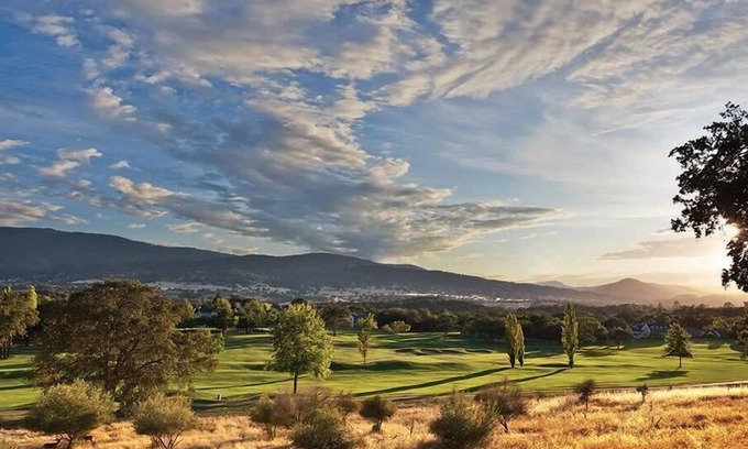 Angels Camp Condominio | 2br Unit Family Vacation-Outdoor Fun & Golf!