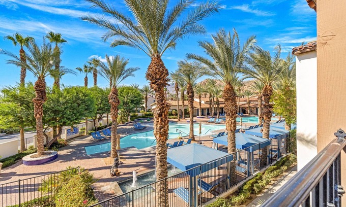 La Quinta Condominio | 2BR Villa By Main Pool And Clubhouse @ Legacy Villas #065308