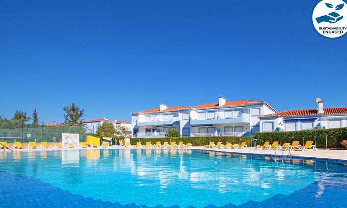Portimao Apartamento | 2BR w/ Pools, Jacuzzi & A/C – Portimão Beach