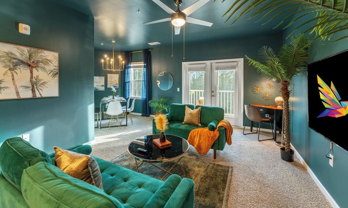 Yulee Apartamento | 2BR with Private Screened Balcony, Pool, Gym & Cornhole: Resort Style Experience