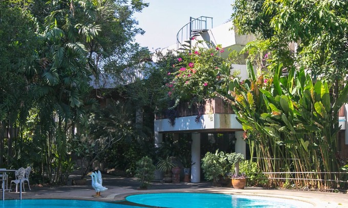 Samsen Nai Casa | 2BRs, FL entero, centro de la ciudad, 2 minutos a BTS Sanampao
