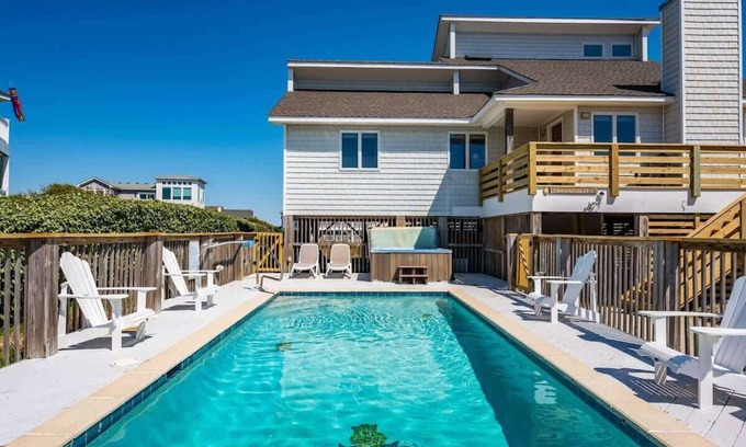 Ocean Hill Casa | 2Min Walk to Beach, Private Pool & Hot Tub!