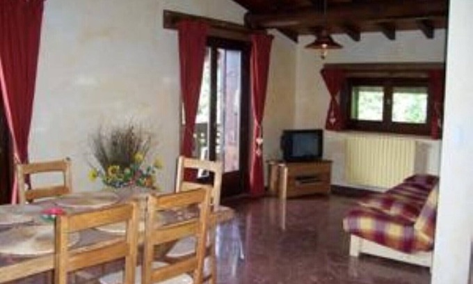 Seytroux Apartamento | Apartamento en el segundo piso en chalet