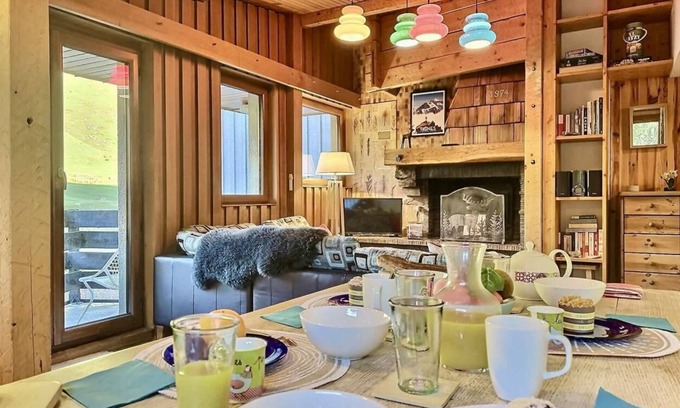 Val Claret Apartamento | 2nd floor, view mountain, balcony, tv, ski locker, 50m², Tignes