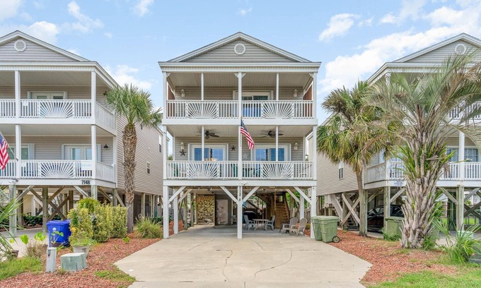 Long Bay Estates Casa | 2nd Row 4 BR with a Private Heated Pool! Tide Down