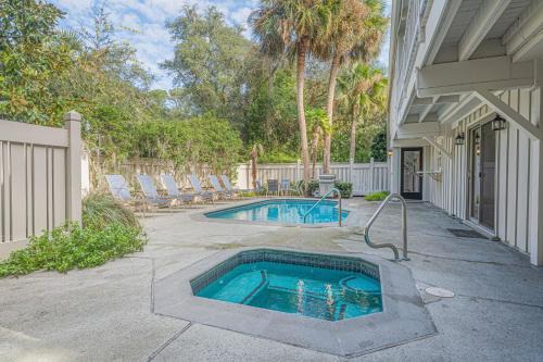 Oceanside Casa | 2nd Row Beach House with Ocean Glimpses - Private Pool & Spa - 29 Ruddy Turnstone
