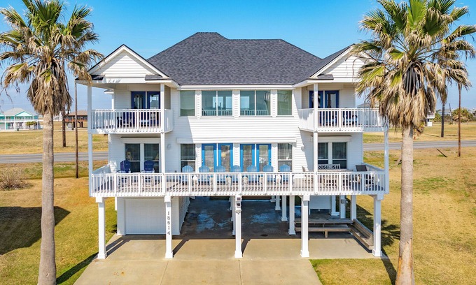Indian Beach Casa | 2nd Row Gulf Views, 3 Decks, Beach Equipment/Toys, Steps from the Beach!