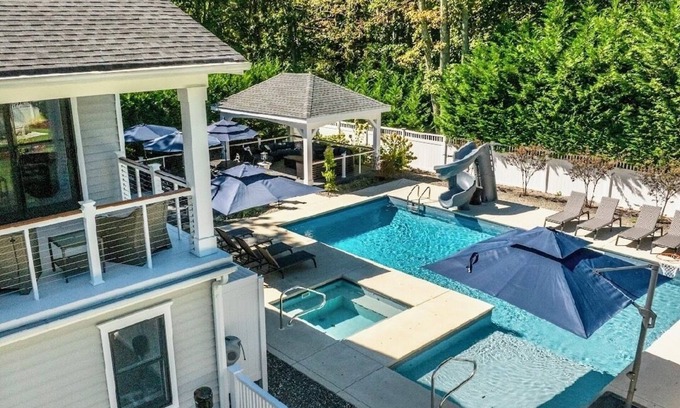 Cape May Court House Apartamento | 3,000 sq.ft. 10 Guests, 4-Bed, 3-Bath, Pool, Spa, Outdoor Kitchen, Garden, WiFi.