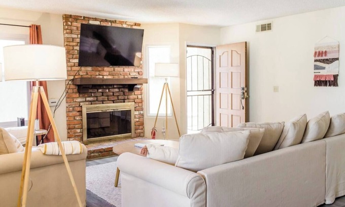 Torrance Casa | 3 BD / Family Friendly / Great Location