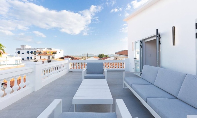 Casco Viejo Apartamento | This penthouse is a 3 bedroom(s), 3 bathrooms, located in Casco Viejo, Panama.