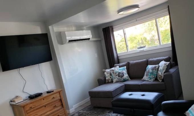 Saint John Casa | 3 bdrm, 2 bth, 2 living, 2 kitchens & outdr space