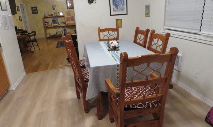 Bertsch-Oceanview Casa | 3 bdrm family hm- sleeps 7 near beach & redwoods w/ jetted tub in Elk Valley