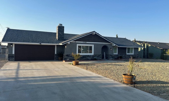 Apple Valley Casa | 3-bdrm house in charming Apple Valley w/ WiFi, AC, encl'd patio, & large yard.