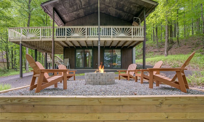 Locust Lake Village Chalet De Esquí | 3 Bdrm Mid-Century Mountain House On The Ski Hill