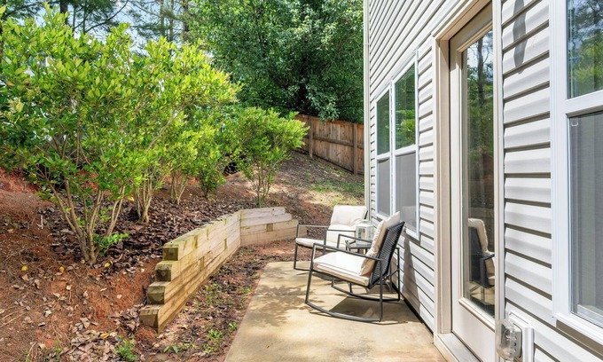 Fort Mill Casa | 3 bed 2.5 bath Townhome with private patio.
