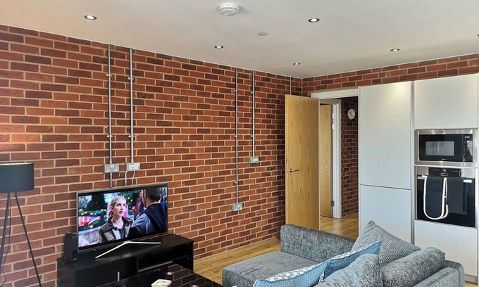 Watford Apartamento | 3 Bed, 2 Bath in Watford Town Centre