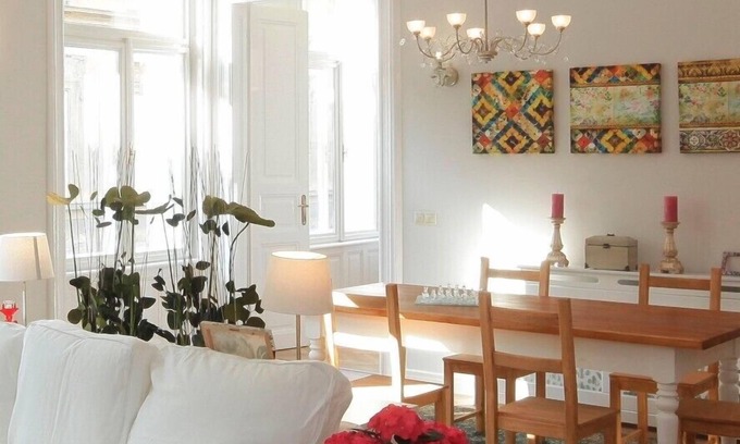 Belso-Ferencvaros Apartamento | 3 dormitorios y 3 baños, enorme, estacionamiento gratuito, centro de la ciudad para familias y grupos