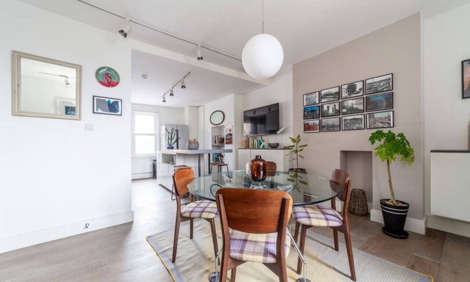 Vauxhall Apartamento | 3 Bed Balcony Flat in Nine Elms