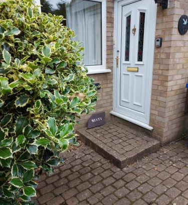 Blisworth Casa | 3-Bed Cottage Sleeps 4 20 mins to Northampton