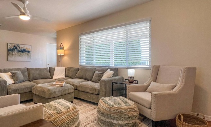 Sun City Casa | 3-bed house in lovely 55+ community on the golf course in Sun City AZ with AC