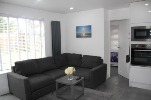 Buckhurst Hill Apartamento | 3 Bed house walking distance to Central line