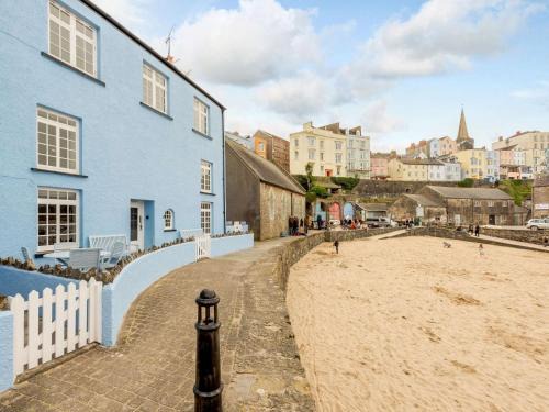 Tenby Casa | 3 Bed in Tenby FB095