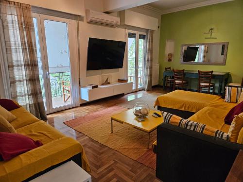 Ilisia Apartamento | 3 bedder condo in Ilisia, Megaro Mousikis