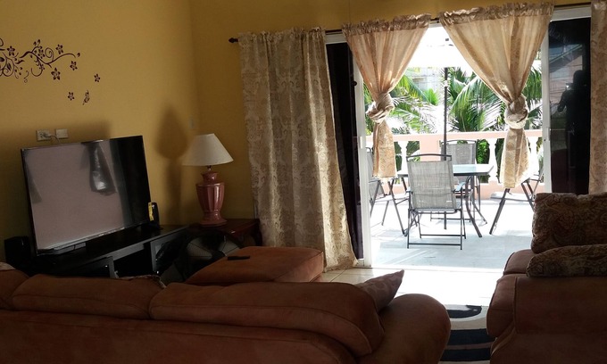 Belize City Casa | 3 DORMITORIOS 2 BAÑOS VACACIONES ESPACIOSAS CASA